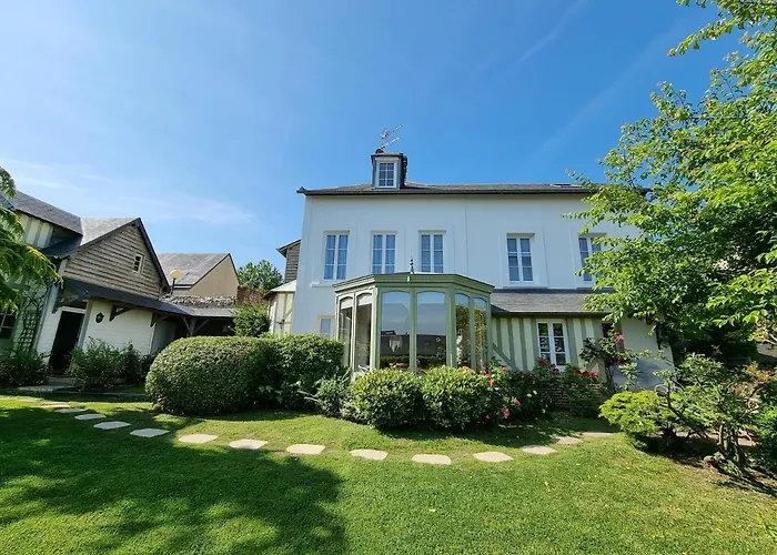 Dom wakacyjny Maison Saint Leonard *